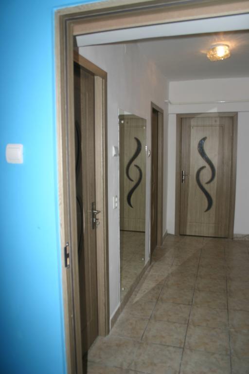 Salonul Rosu Apartamento Bacău Exterior foto