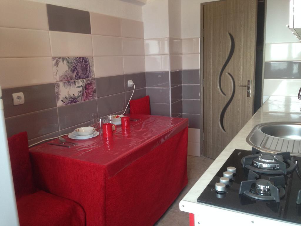 Salonul Rosu Apartamento Bacău Exterior foto